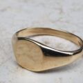 Simple Squared Signet Ring in 9ct Gold, a UK O or a US 7 1/2