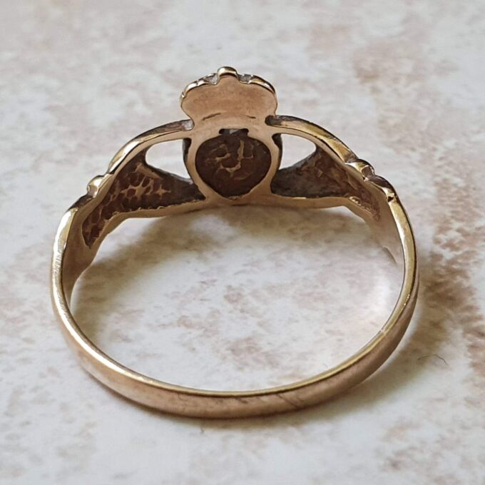 Reserved – Claddagh Heart, Crown & Hands Ring in 9ct Gold, a UK M or a US 6 1/2