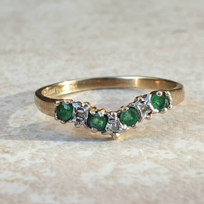 Emerald and Diamond Chevron or Wishbone Ring in 9ct Gold, a UK M or a US 6 1/2