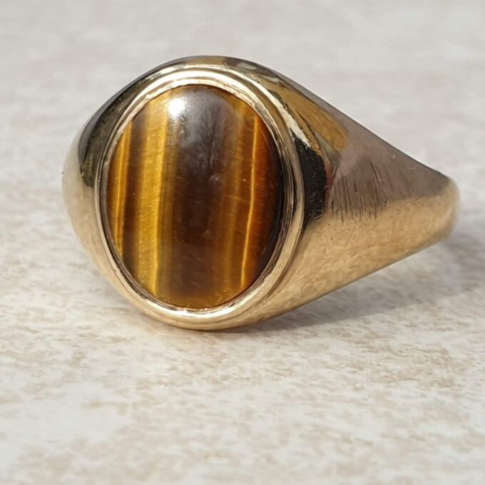 Tigers Eye Signet Ring in 9ct Gold, a UK S 1/2 or a US 9 3/4. - Gems ...