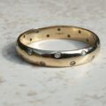 Diamond Set Band Ring in 9ct Gold, a UK Q 1/2 or a US 8 1/2