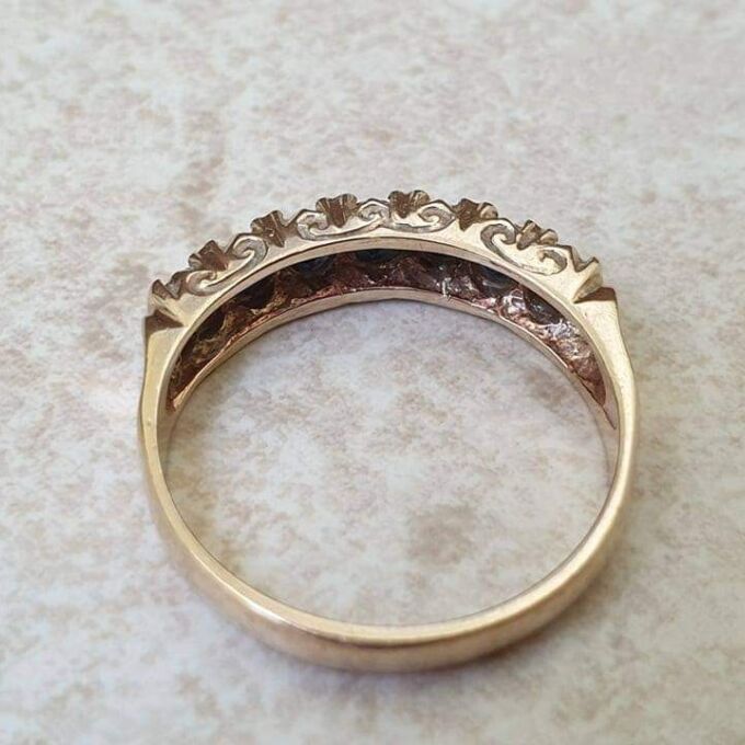 Seven Stone Dark Sapphire Band Ring in 9ct Gold