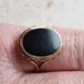 Oval Onyx Signet Ring in 9ct Gold, a UK Q 1/2 or a US 8 3/4.
