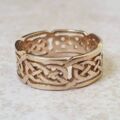 Celtic Knot Band Ring in 9ct Gold, a UK K 1/2 or a US 5 3/4