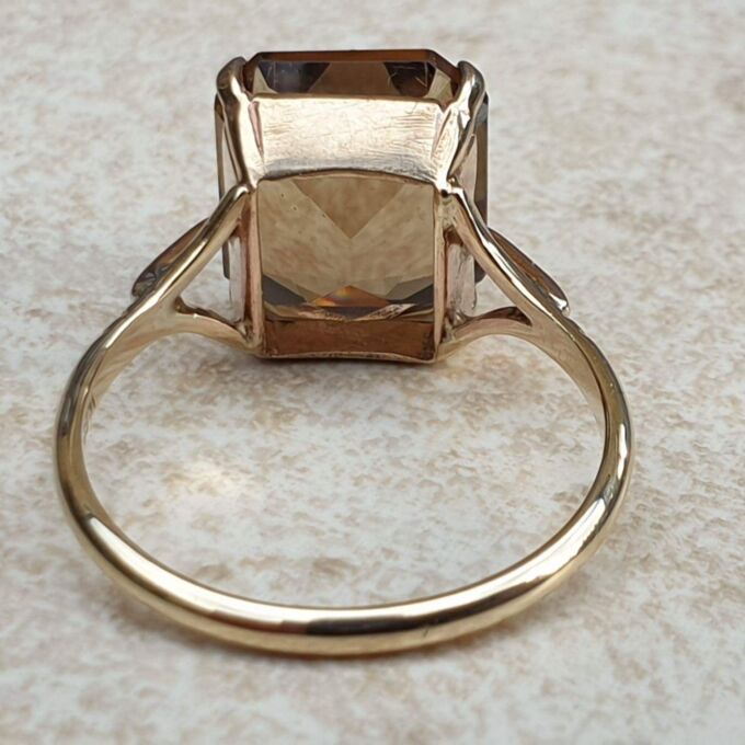 Smoky Quartz Solitaire Ring in 9ct Gold,  a UK N 1/2or a US 7.
