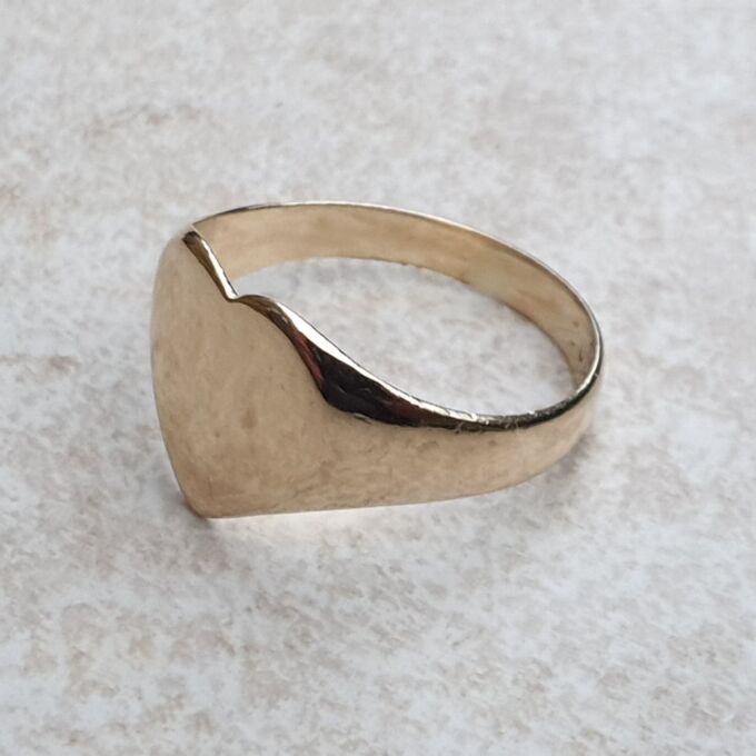 Simple Heart Signet Ring in 9ct Gold