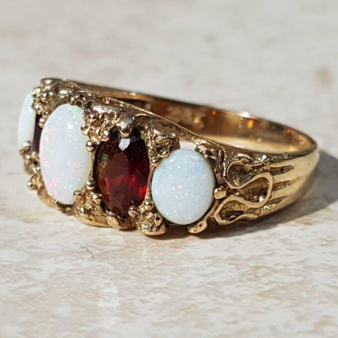 Sale – Chunky Opal and Garnet 9ct Gold Ring, a UK L 1/2 or a US 6 1/4.
