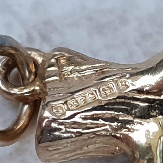 Terrific Tigers Eye Ball Claw Pendant in 9ct Gold