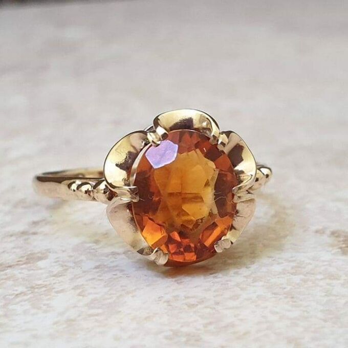Madeira Citrine Oval Solitaire Ring in 9ct Gold,  a UK P 1/2 or a US 8.