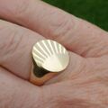 Oval Sunray Signet Ring in 9ct gold, a UK O or a US 7 1/4