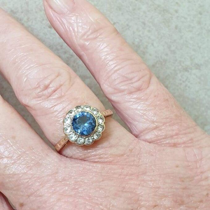 Synthetic Sapphire Ring in 9ct Gold.