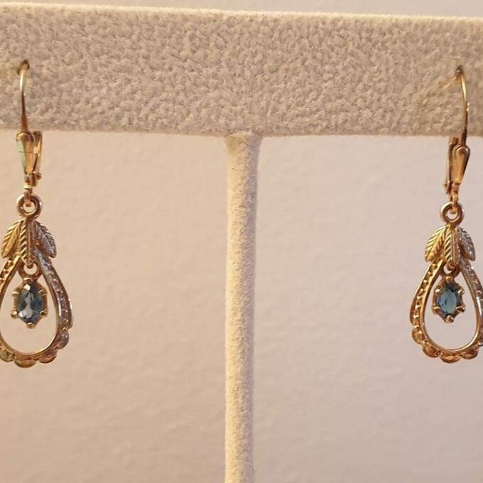 Topaz Dangle Drop Earrings in 9ct Gold