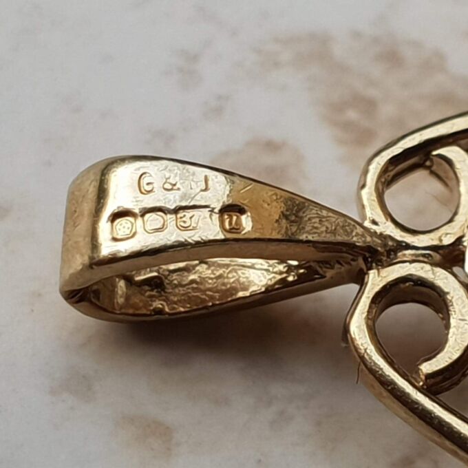 Carnelian and Onyx Spinner Fob in 9ct Gold