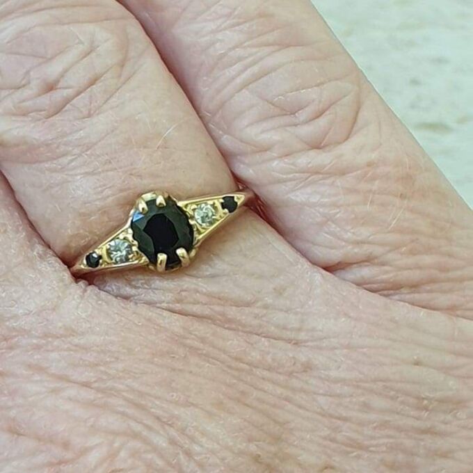 Vintage Sapphire and Diamond Ring in 18ct Gold, a UK L 1/2 or a US 6 1/4