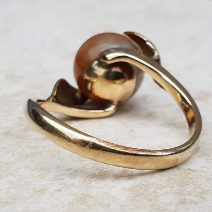 Fabulous Carnelian Ball Ring in 14k Gold, a UK L 1/2 or a US 6.
