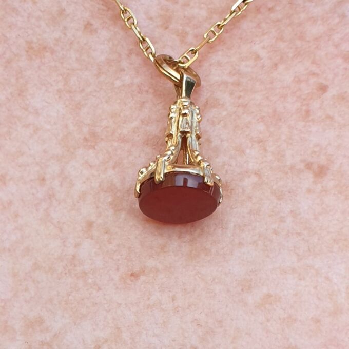 Carnelian Fob Pendant in 9ct Gold