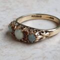 Opal and Garnet Ring in 9ct Gold, a UK N or a US 7