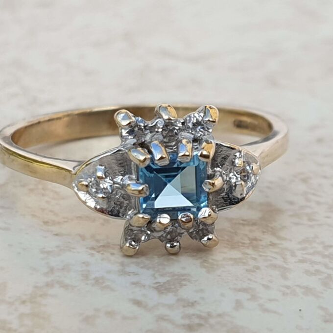 Blue Topaz and Diamond Ring in 9ct Gold,  a UK O 1/2 or a US 7 3/4.