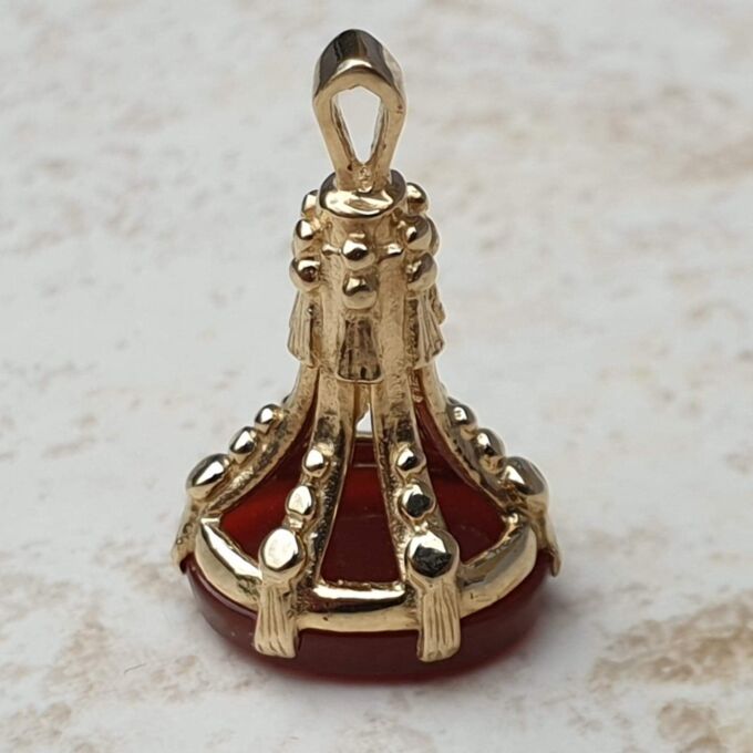 Carnelian Fob Pendant in 9ct Gold