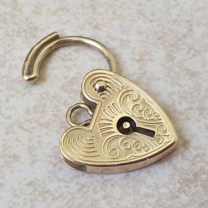 Engraved Front Fully Working Heart Padlock in  9ct Gold