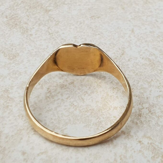 Sale – Heart Signet Ring in 9ct Gold, a UK O 1/2 or a US 7 1/2.