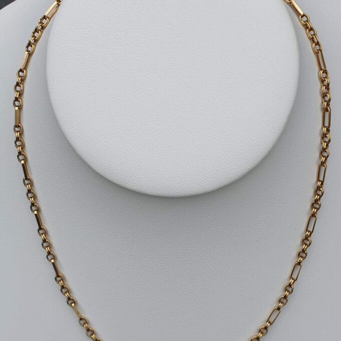 Fancy Belcher Chain in 9ct Gold,  16 inches in length.
