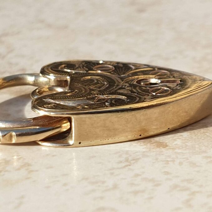 Engraved Heart Padlock in 9ct Gold