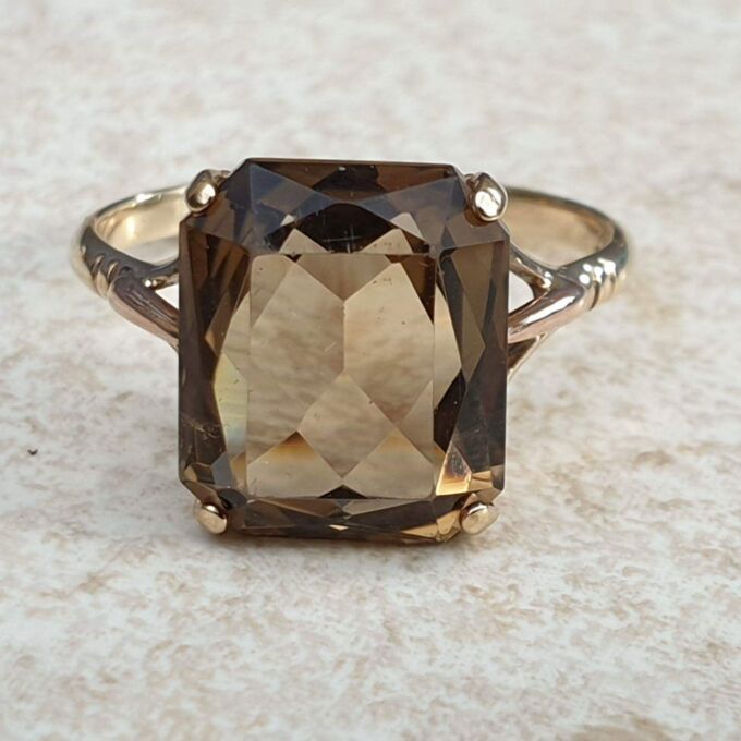 Smoky Quartz Solitaire Ring in 9ct Gold,  a UK N 1/2or a US 7.