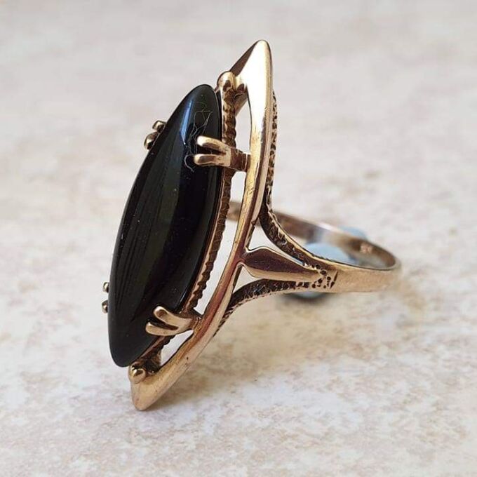 Marquise or Navette Whitby Jet Ring in 9ct Gold, a UK N or a US 7