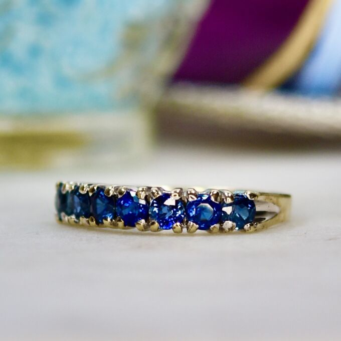 Blue Stone Stacking Band in 9ct Gold.