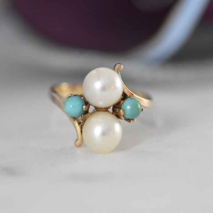 Pearl and Turquoise Bypass Ring in 9ct Gold.