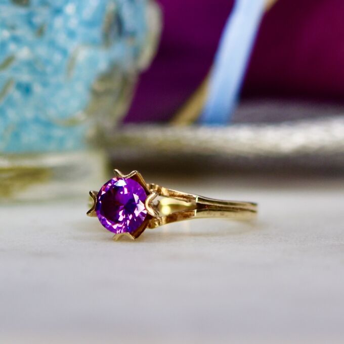 Synthetic Purple Sapphire Ring in 9ct gold.