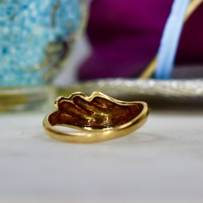 Wave Design Ring in 9ct Gold.