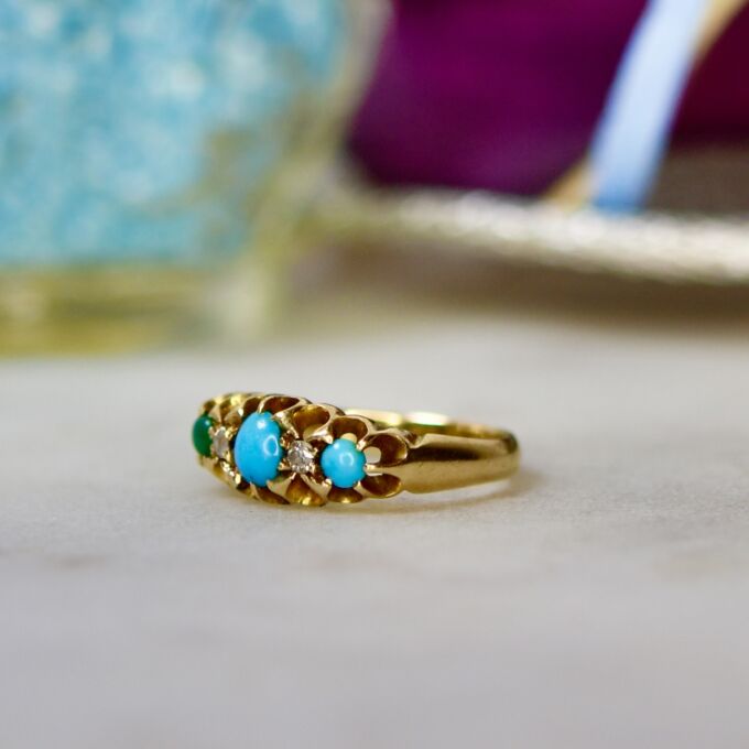 Antique Edwardian Ring in 18ct Gold