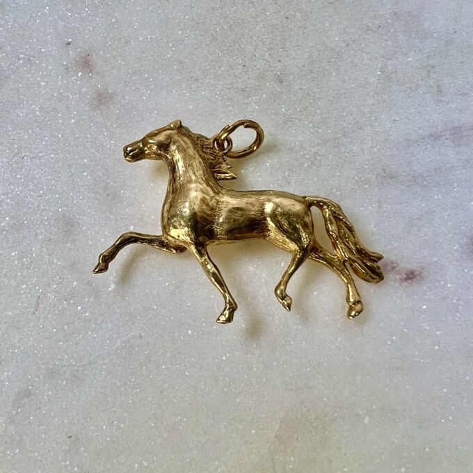 Horse Pendant in 9ct Gold.