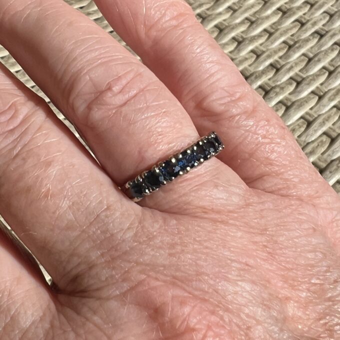 Blue Stone Stacking Band in 9ct Gold.