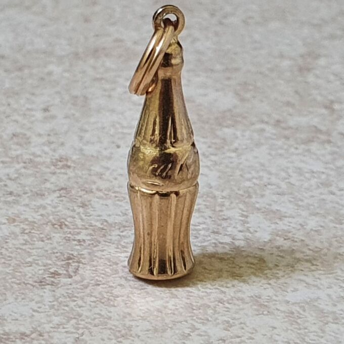Coca Cola Bottle Charm Pendant in 9ct Gold