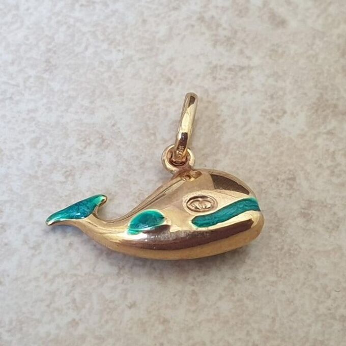 Whale Charm Pendant in 9ct Gold