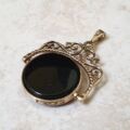 Carnelian and Onyx Spinning Pendant in 9ct Gold