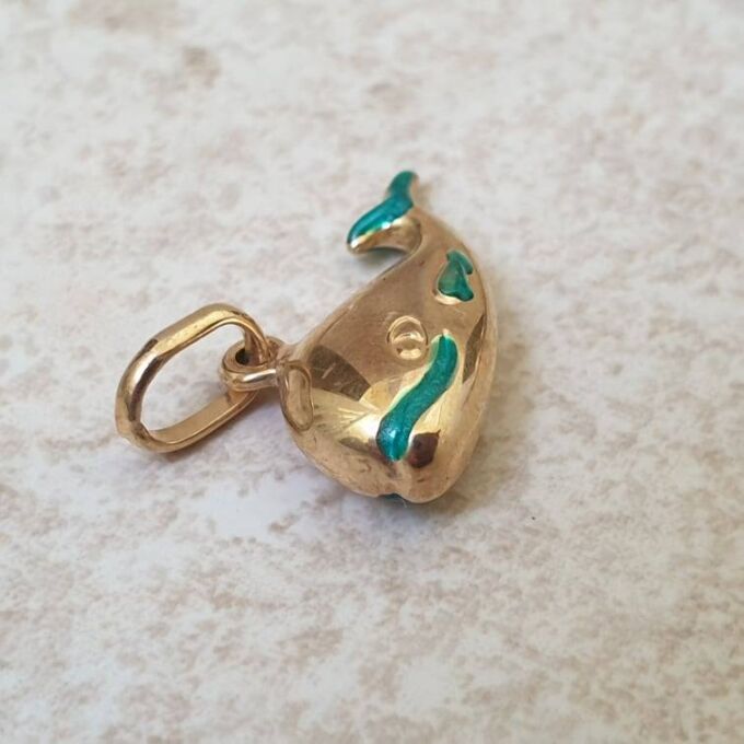 Whale Charm Pendant in 9ct Gold