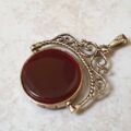 Carnelian and Onyx Spinning Pendant in 9ct Gold