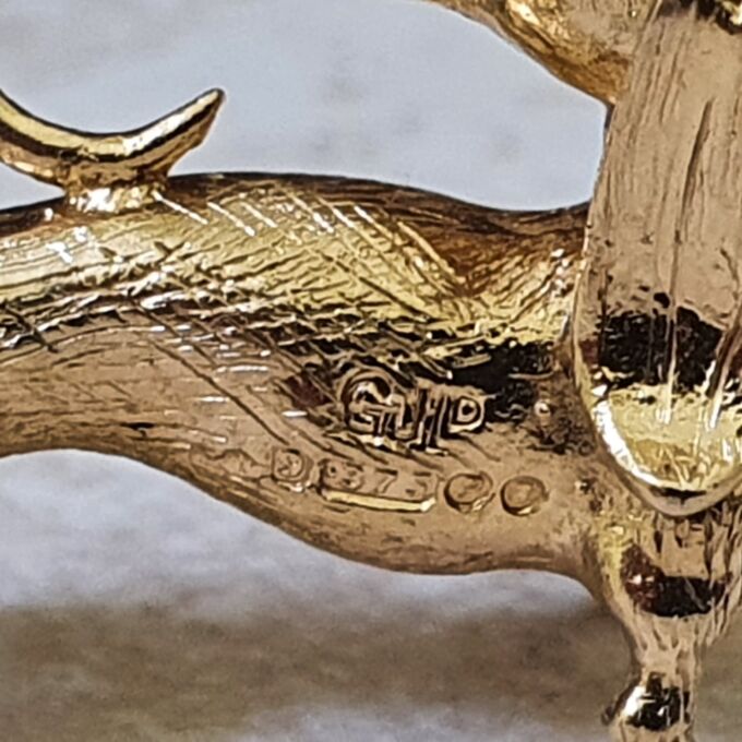 Small Dog Pendant in 9ct Gold