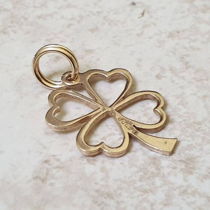 Four Leaf Clover Pendant in 9ct Gold