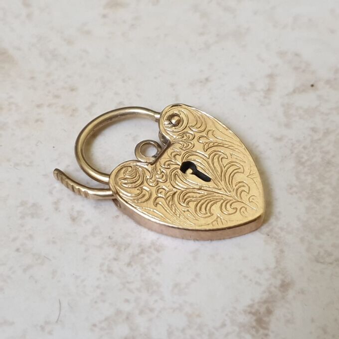 Engraved Heart Padlock in 9ct Gold