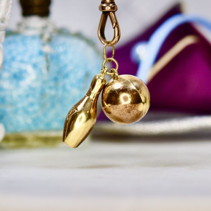 Bowling Ball & Skittle Pendant in 9ct Gold