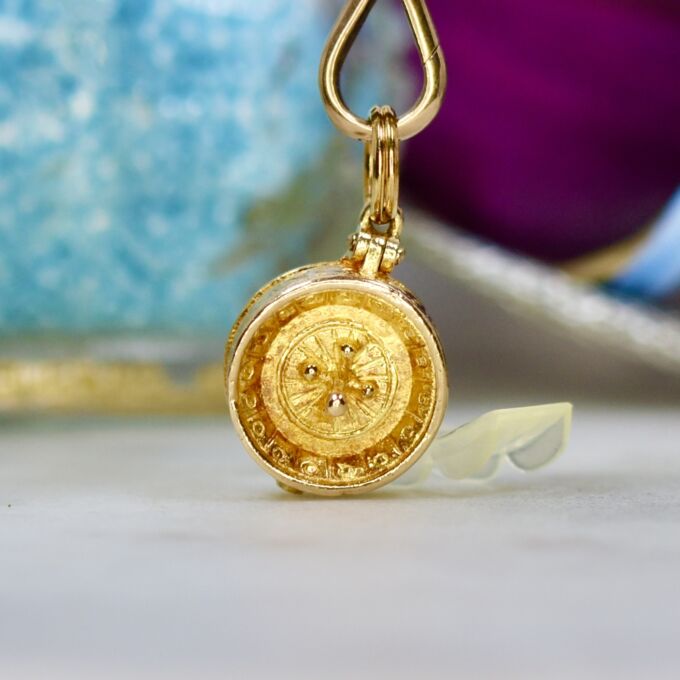 Roulette Wheel Charm Pendant with Hidden Compartment in 9ct Gold
