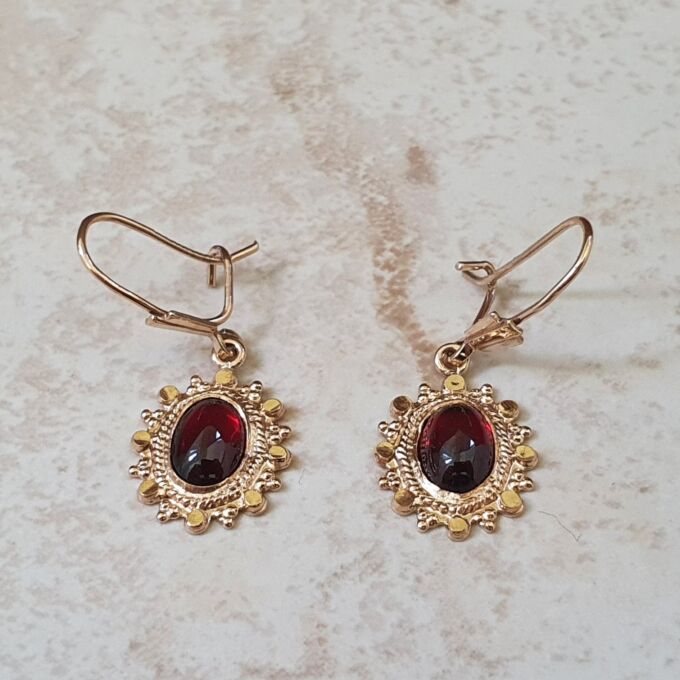 Reserved – Garnet Drop Earrings in 9ct Gold