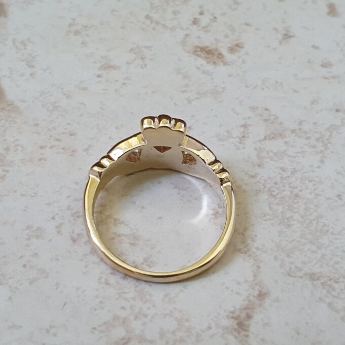 Traditional Claddagh Ring in 9ct Gold