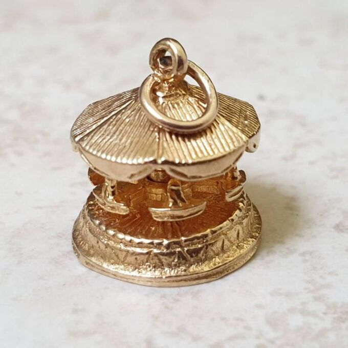 Revolving Fairground Carousel Charm Pendant in 9ct Gold