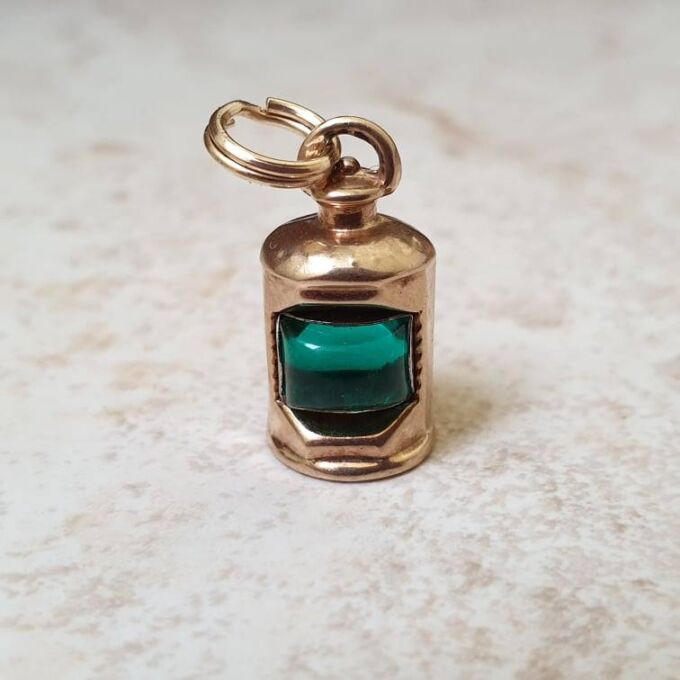 Green Lantern Charm Pendant in 9ct Gold